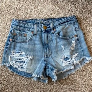 American Eagle High Rise Festival Shorts